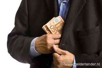 De Doetinchemse ambtenaar die mogelijk 1,8 miljoen euro wegsluisde, reed rond in een aftandse Volkswagen