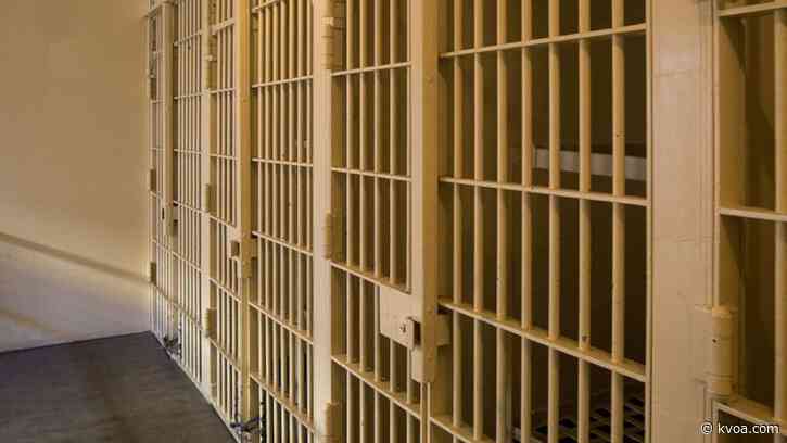 COVID-19 cases in Phoenix jails surpass state prison total
