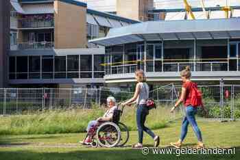 Hek maakt einde aan raamvisite van Erik bij zijn oma