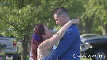 Local couple gets married with a Bills-themed wedding