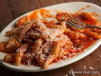 6 ways to hack store-bought pizza dough for amazingly easy dinners     - CNET