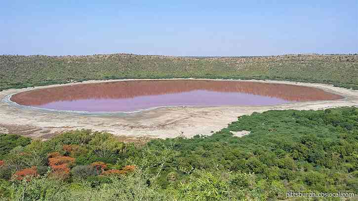 A 50,000-Year-Old Lake In India Just Turned Pink And Experts Don’t Know Exactly Why
