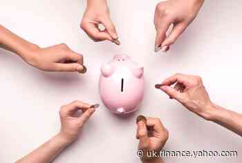 Coronvirus: Britons save big as spending falls amid lockdown