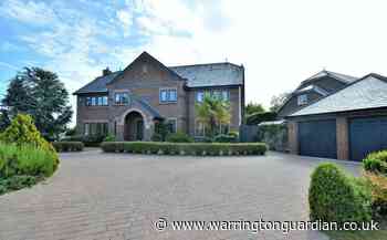 Detached family home with huge walk-in wardrobe and stunning kitchen is for sale