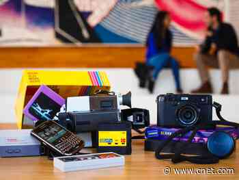 Show Us Yours: Submit photos of your old tech     - CNET