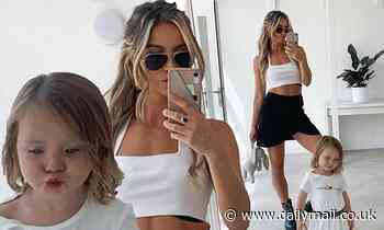 Ferne McCann poses alongside pouting daughter Sunday for sweet selfies