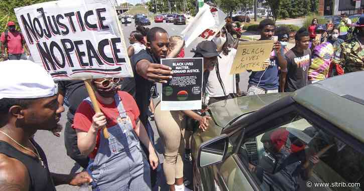Atlanta police shoot, kill suspect after struggle