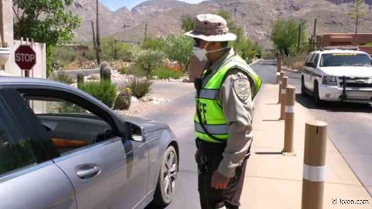 Sheriff Auxiliary Volunteers helping Tucson residents