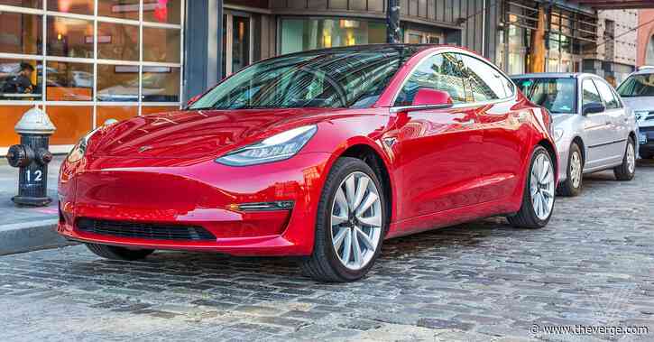 Tesla reportedly adding USB-C ports and wireless charging to US-made Model 3 vehicles