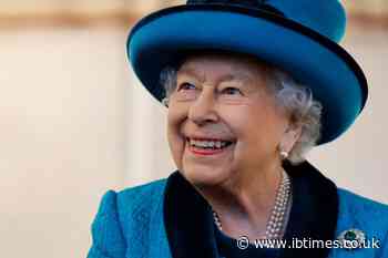 Queen Elizabeth II might host garden party at Buckingham Place to honour coronavirus heroes