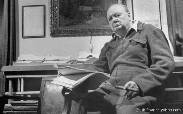 Google apologises for glitch which hid photo of Winston Churchill from search results