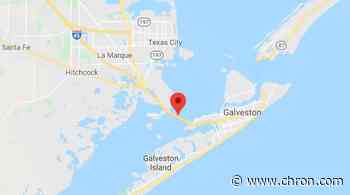 Man missing, 2 injured after Jeep crashes into Galveston Causeway guard rail
