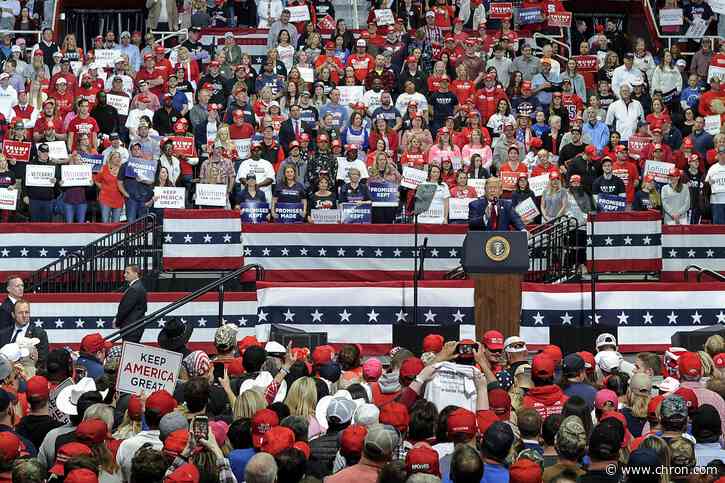 Health experts warn of coronavirus risks at Trump's upcoming rally
