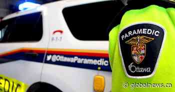 Bystanders attend to man critically injured in east-end Ottawa motorcycle crash - Globalnews.ca