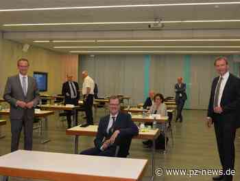 Bundesbankvorstand zu Gast bei der IHK Nordschwarzwald: Regionale Unternehmer fordern Entlastung - Pforzheimer Zeitung