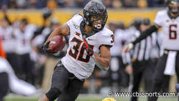 Teammates support Chuba Hubbard boycott of Oklahoma State after image of Mike Gundy with OAN shirt surfaces