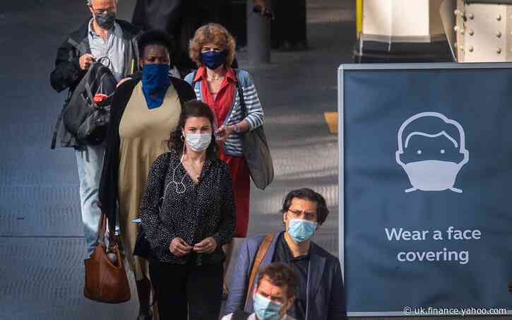 Coronavirus 'junk news' and propaganda reaches thousands on social media