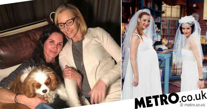 Lisa Kudrow celebrates ‘gorgeous grounded friend’ Courteney Cox as she turns 56