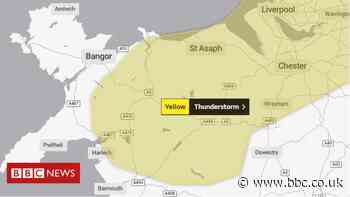 Thunderstorms and rain warning issued for north Wales - BBC News