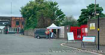 Cars queue at Birmingham tips from 3.30am to dump rubbish