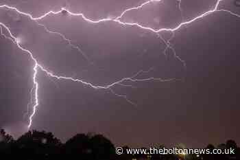 Met Office issues 17-HOUR thunderstorm warning with torrential rain forecast