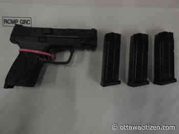 Border agents, RCMP arrest four men, seize firearms near Cornwall