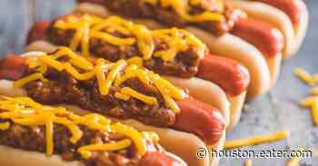 Hot Dog Chain Wienerschnitzel Will Open a Houston Location - Eater Houston