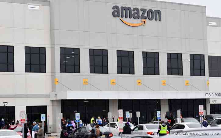 Amazon uses AI to warn employees who stray too close to each other