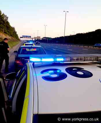 Two arrested after £10,000 found in Mercedes