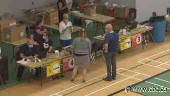 COVID-19 assessment centre for migrant farm workers closing as cases among population climb