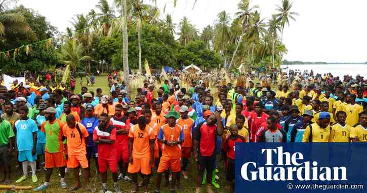 Papua New Guinea chiefs call for halt to plan for country's largest ever mine
