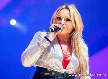 Chemokuur slaat aan bij zangeres Desray: ‘Enorm opgelucht’