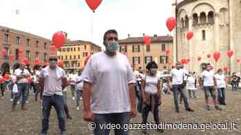 Modena, la protesta degli infermieri in piazza Grande: 'Chiediamo considerazione' - Gazzetta di Modena