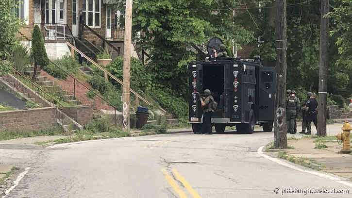 SWAT Teams Responds To Street In Brentwood