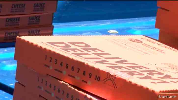 Local man thanks firefighters battling Bighorn Fire with pizza dinner