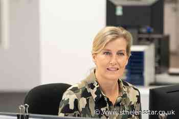 Countess of Wessex works with Childline volunteers - St Helens Star