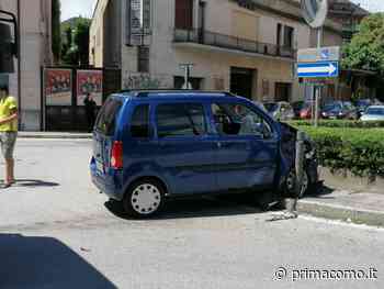 Scontro auto e pullman a Erba FOTO - Prima Como