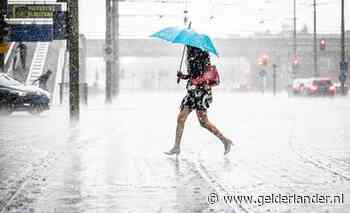 KNMI waarschuwt voor onweersbuien met hagel: ‘Wat een enorme bak water!’