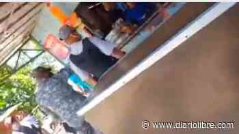 VIDEO | Teniente coronel de la Policía amenaza de muerte a adolescente de 15 años - Diario Libre