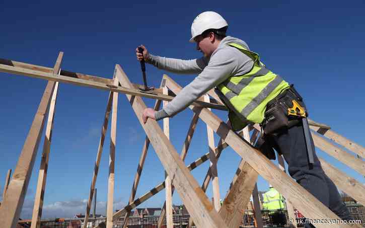 Market report: Taylor Wimpey builds up its war chest