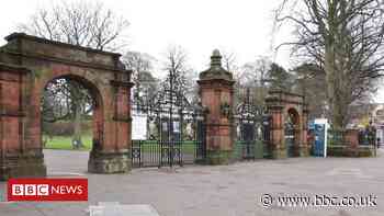Belfast: Teenage girls 'sexually assaulted' in Ormeau Park - BBC News