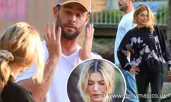 Chris Hemsworth takes his kids to the park in Byron Bay - and gets chatting to an Elsa lookalike - Daily Mail