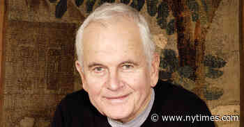 Ian Holm, Malleable Actor Who Played Lear and a Hobbit, Dies at 88