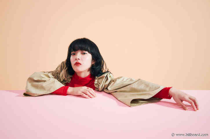 Japan’s Aimyon Shoots Emotional New Video in Shower: Watch