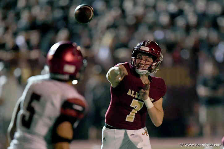 It’s official: Transfer quarterback Miller Moss enrolls at Mater Dei, adds Elite 11 invite