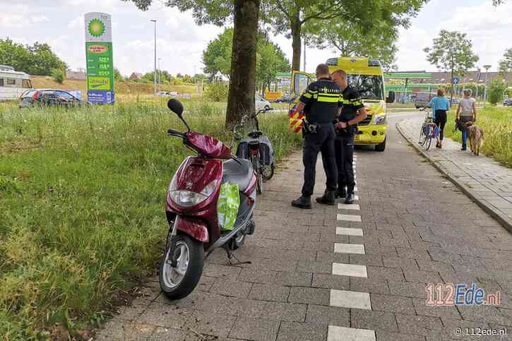 Fietsster gewond na inhaalmanoeuvre op fietspad aan de Doctor Willem Dreeslaan in Ede