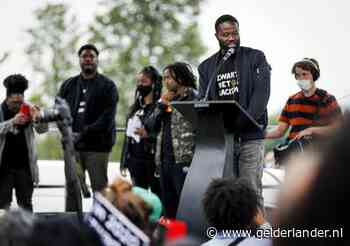 KOZP-activist Afriyie doet aangifte na doodsbedreiging gezin, politie neemt zaak ‘zeer serieus’