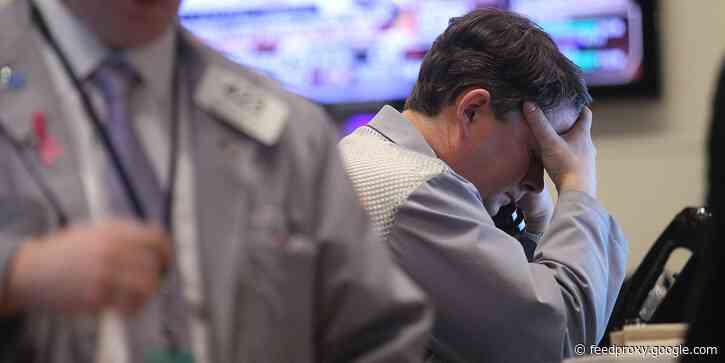 A 30-year market veteran explains why we're in 'one of the nutsiest bubbles in the history of bubbledom' — and warns of an 'underwater' economy for the next several years