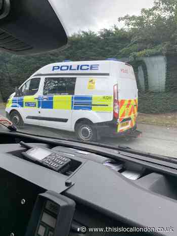 Man arrested after failing to stop in Welling