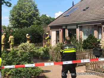 Brandweer slaat raam seniorenwoning Winterswijk in om bewoner te bevrijden